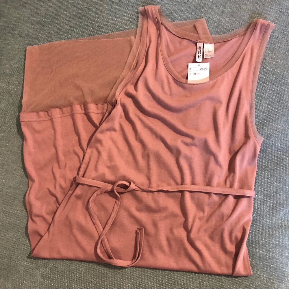 NWT Sheer Mauve Sleeveless Midi Day Dress